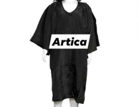 DEGREE GOWN